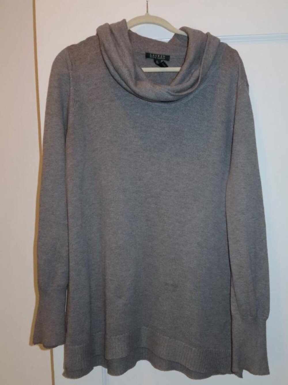 Ralph Lauren Women's Grey Sweater